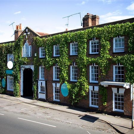 The Talbot Inn Woking Exteriér fotografie