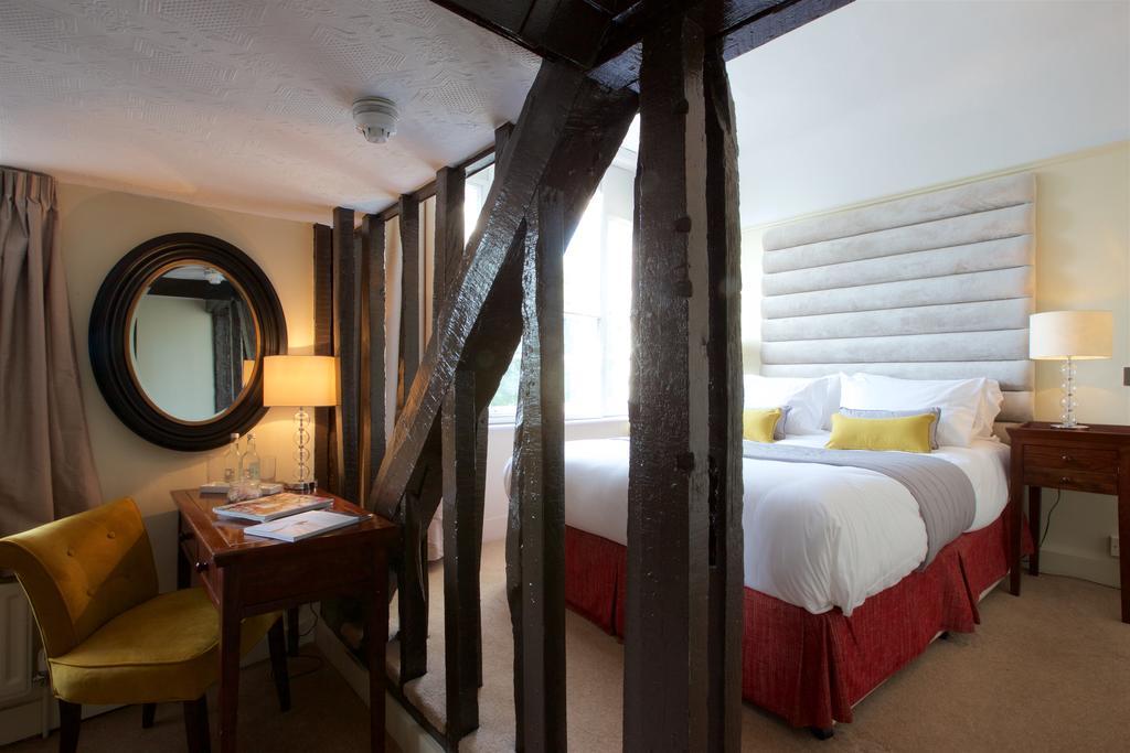 The Talbot Inn Woking Exteriér fotografie