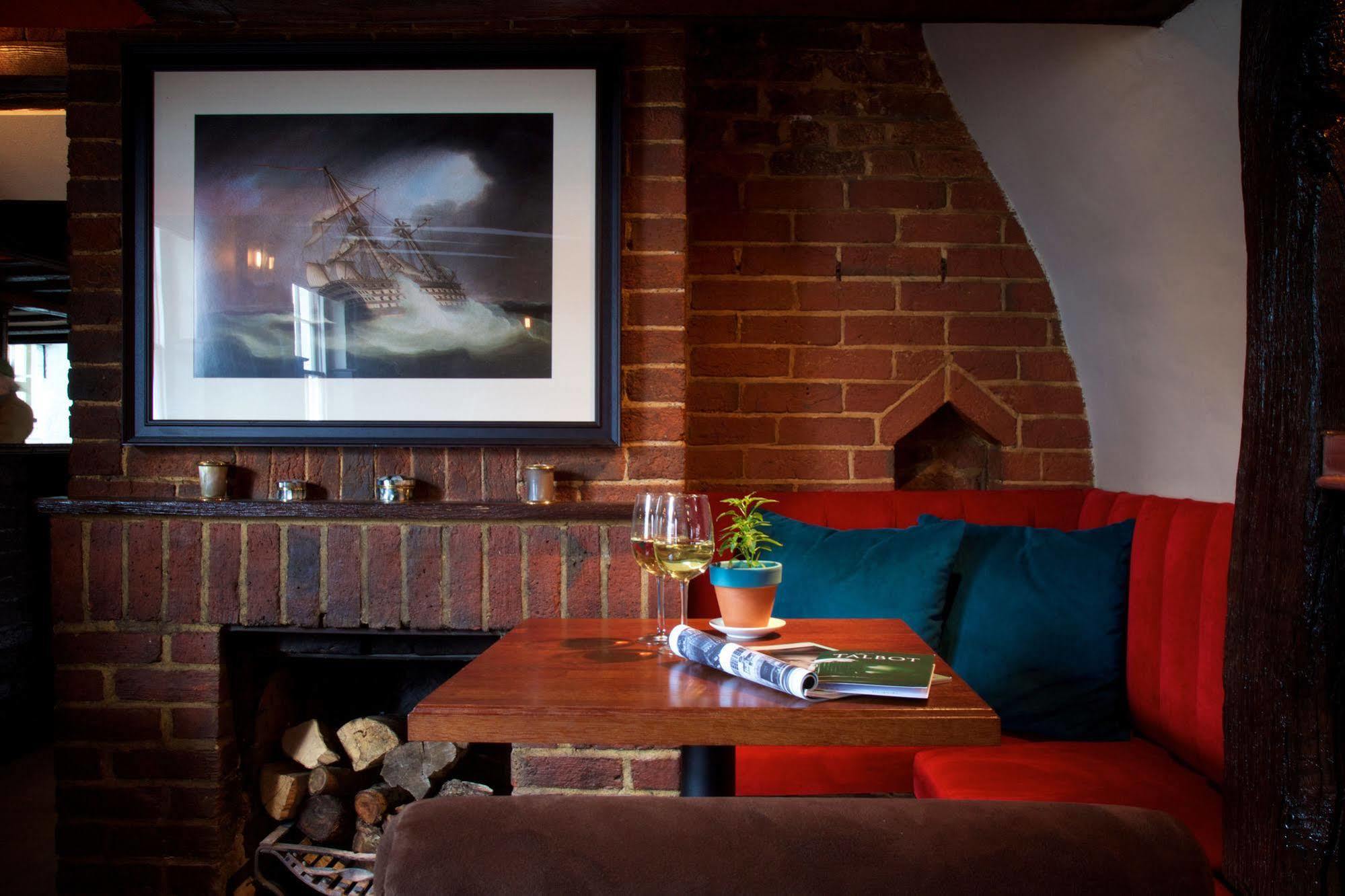 The Talbot Inn Woking Exteriér fotografie